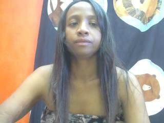 Carinehotlove - Live porn &amp; sex cam - 25125209