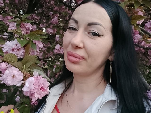 MirandaHott69 - Live sex cam - 25127465