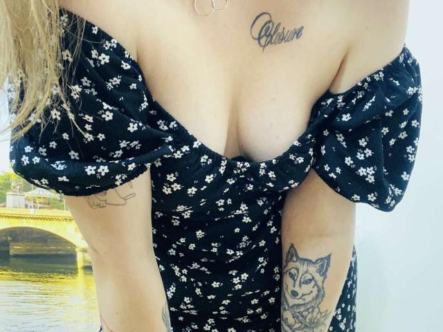 KarKutie - Live sex cam - 25127521