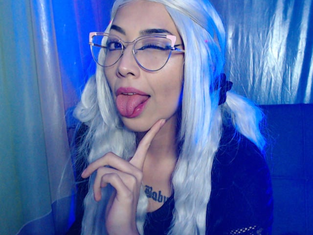 AlicePhantom - Live porn &amp; sex cam - 25131677