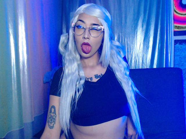 AlicePhantom - Live Sex Cam - 25131713