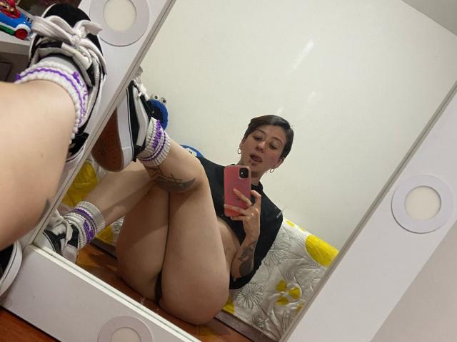 ValeriaNaughtySex - Sexe cam en vivo - 25136889