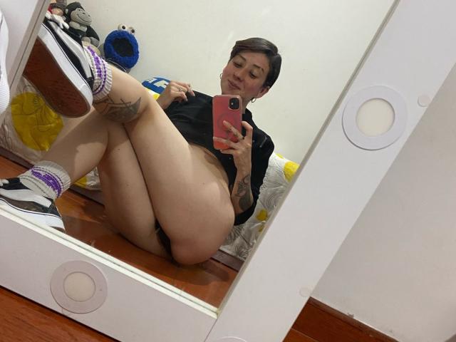 ValeriaNaughtySex - Live Sex Cam - 25136913