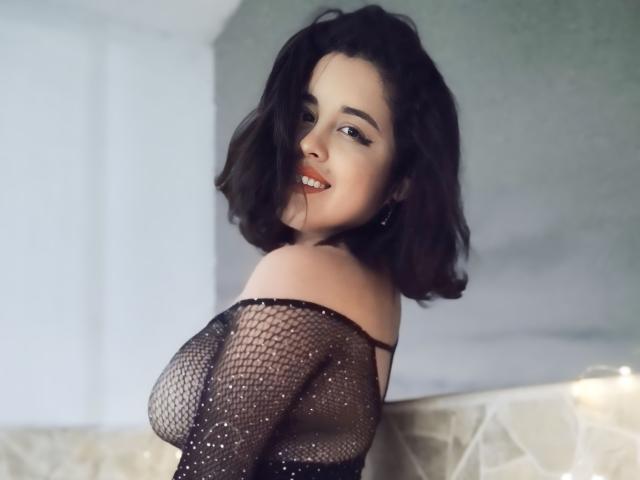 NiaTaylor - Live porn &amp; sex cam - 25138005