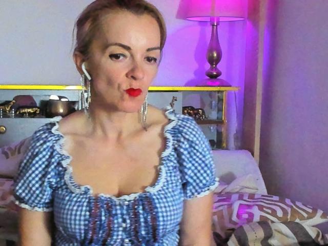 KateRouge - Sexe cam en vivo - 25144225