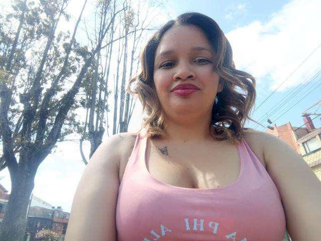 BiancaMorettii - Live sex cam - 25144681