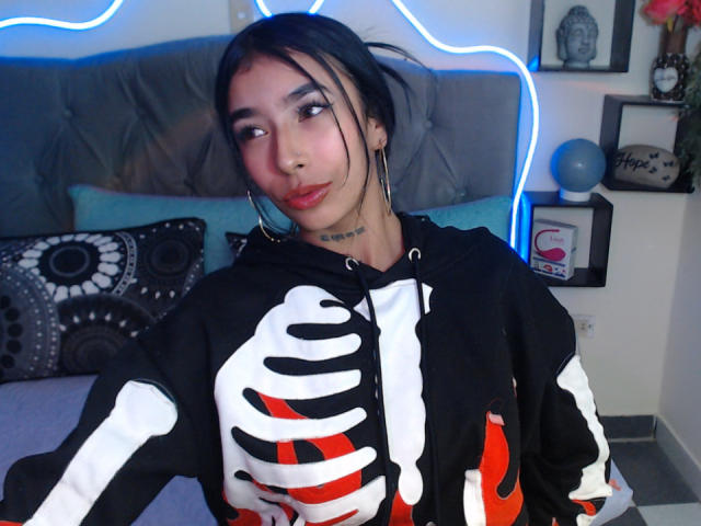 MaddyParker - Live Sex Cam - 25145689