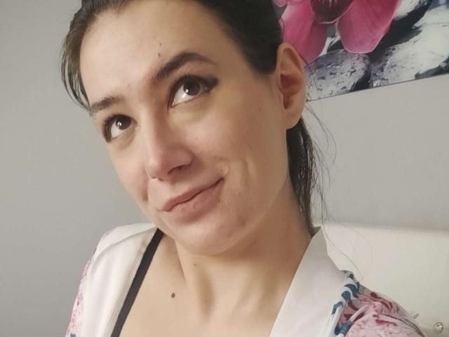 JuliaHuntis - Live sexe cam - 25146309