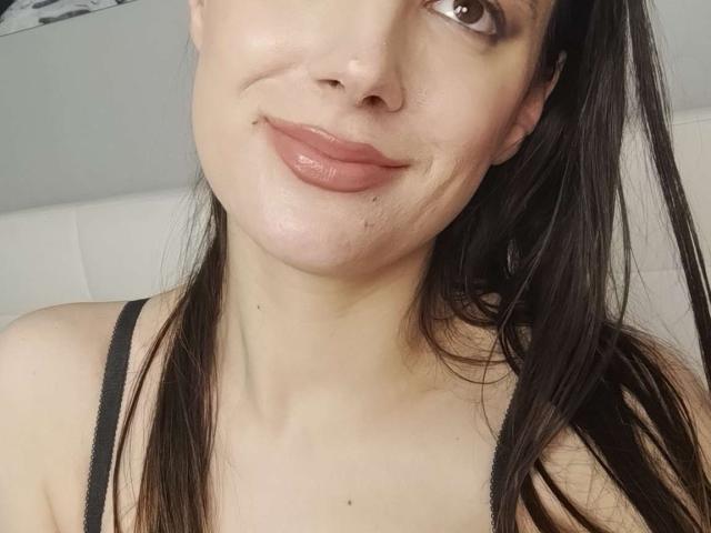 JuliaHuntis - Live porn &amp; sex cam - 25146345