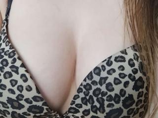 JuliaHuntis - Live porn &amp; sex cam - 25146405
