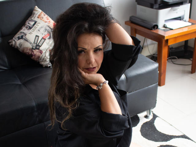 MelissaTheas - Live porn &amp; sex cam - 25149393