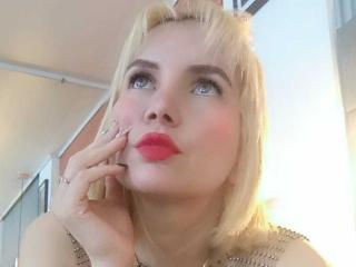 GiuliaAddams - Live sex cam - 25151509