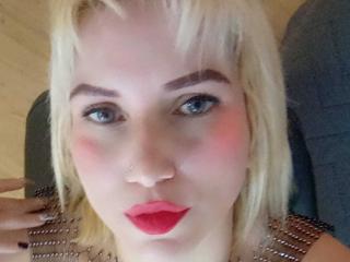 GiuliaAddams - Sexe cam en vivo - 25151541