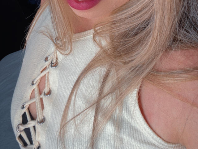 JennyLawry - Live sex cam - 25152385