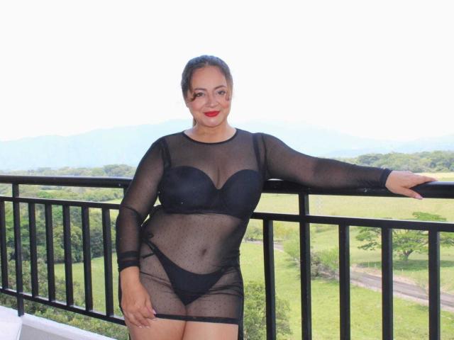 LolitaBusty - Live porn &amp; sex cam - 25152925