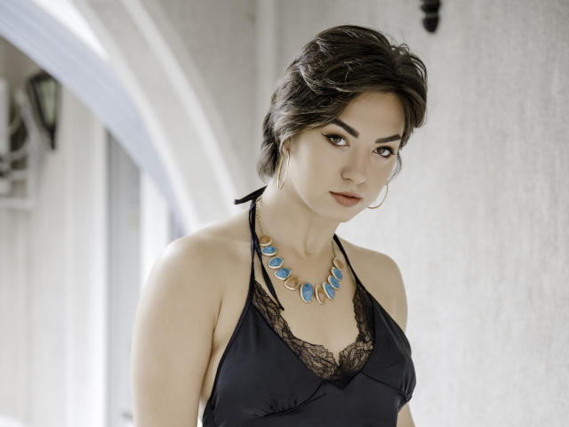 MonicaLuiso - Live sexe cam - 25157009