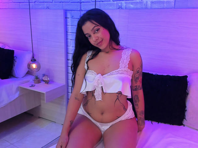 ValentinaMathews - Live porn &amp; sex cam - 25158217