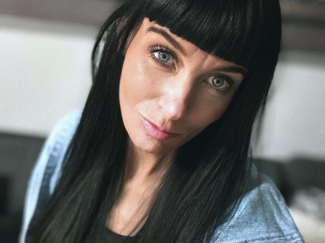 minnieme-hot - Live Sex Cam - 25163973
