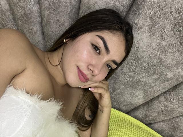 SharonKlart - Live Sex Cam - 25164637
