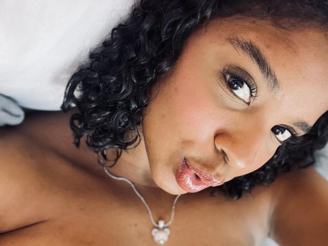 LisaMendez - Sexe cam en vivo - 25165069