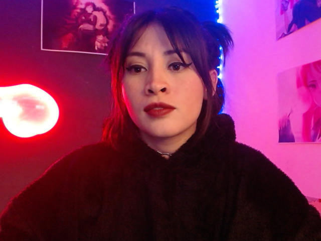 IsisDiosa - Sexe cam en vivo - 25169757