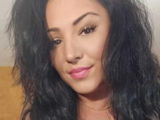 AmelyBrown - Sexe cam en vivo - 25171025