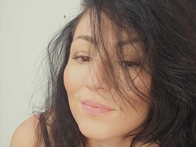 AmelyBrown - Sexe cam en vivo - 25171033