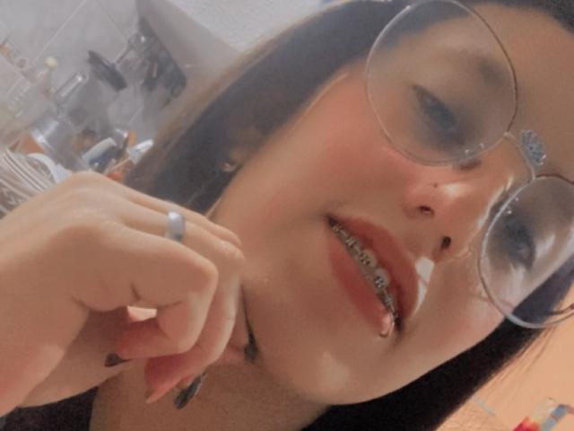 NatalieHarris - Live Sex Cam - 25176341