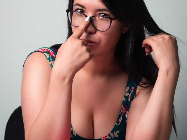 LizBellaa - Sexe cam en vivo - 25176949