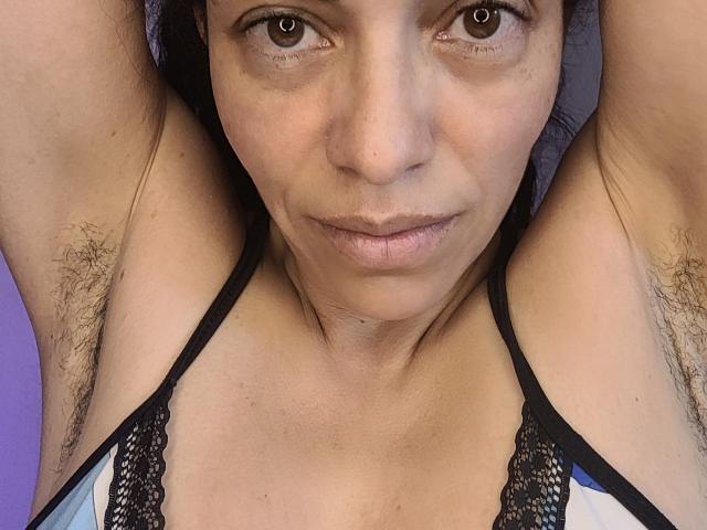 LucciLove - Live sex cam - 25177769