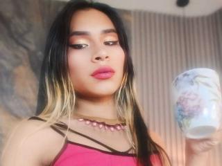 CamerunaAndDamian - Live sex cam - 25178357