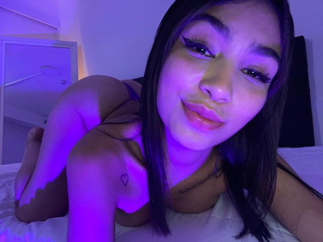 LylaPeach - Live sexe cam - 25178433