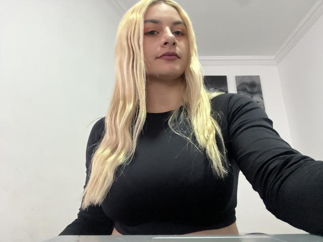 AtheneaRossi - Sexe cam en vivo - 25178685