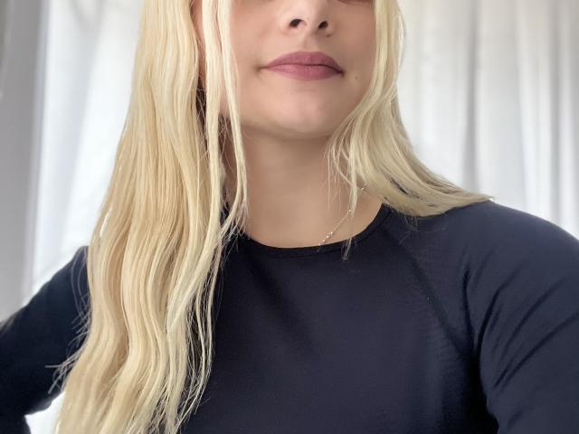 AtheneaRossi - Live Sex Cam - 25179273