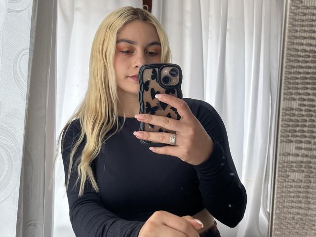 AtheneaRossi - 라이브 포르노 &amp; 섹스 캠 - 25179673