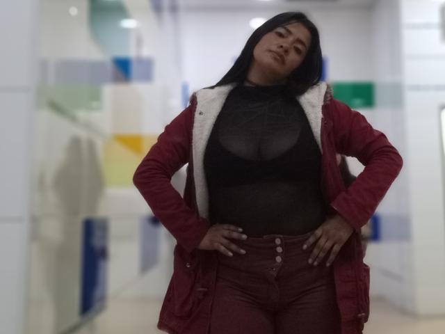 ArianithaXox - Live sex cam - 25181029