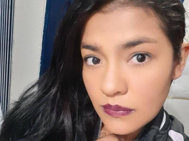 ArianithaXox - Live sex cam - 25182489