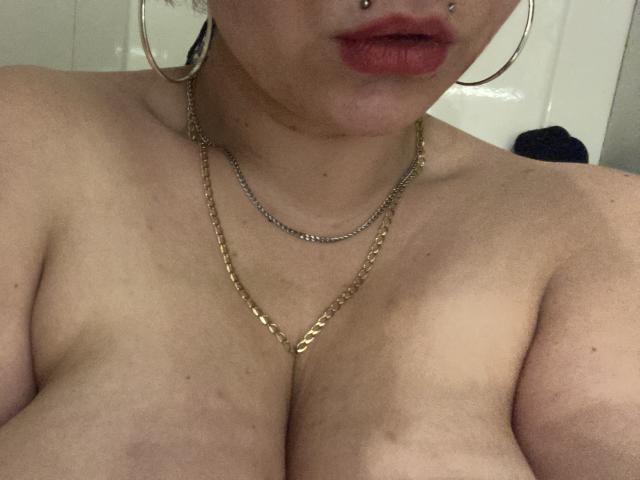 PixiiieKitty - Live sex cam - 25189157