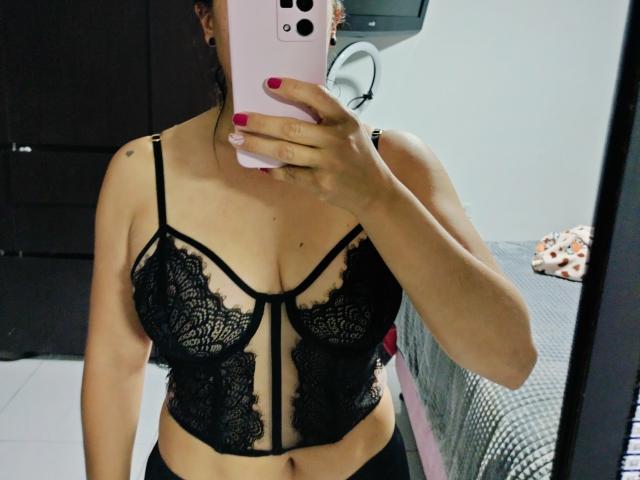 DaenerysFire - Live sexe cam - 25192749