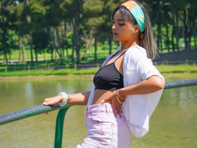 CloeesSuarez - Live sexe cam - 25193749