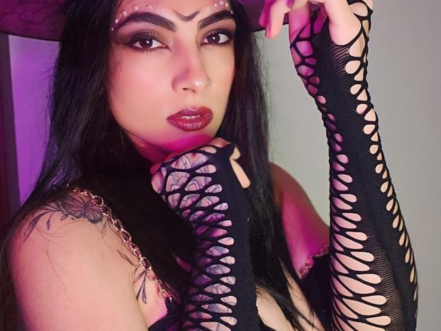 HhMeghanOlim - Live sex cam - 25193981