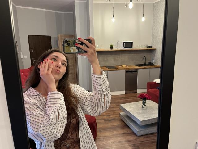 KissMegan - Live porn &amp; sex cam - 25198485