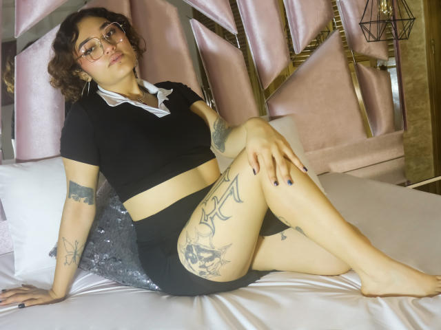 ArianaMurphy - Live sex cam - 25202217