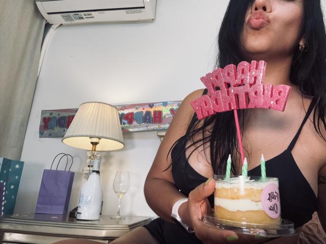 SofieWhite - Live Sex Cam - 25208369