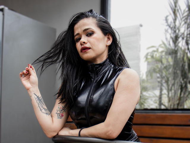 MistressVictoriaa - Live porn &amp; sex cam - 25210977