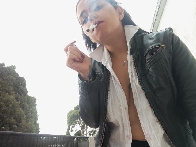 MistressVictoriaa - Live Sex Cam - 25211745