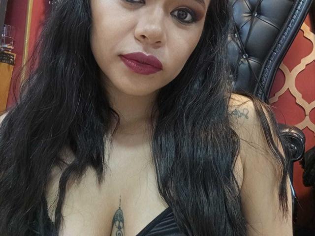 MistressVictoriaa - Live porn &amp; sex cam - 25211841