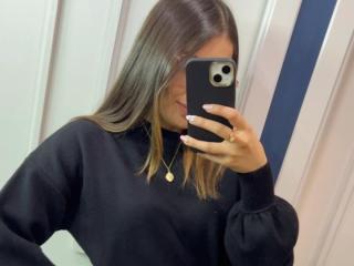 EmmaLombardi - Live porn &amp; sex cam - 25214413