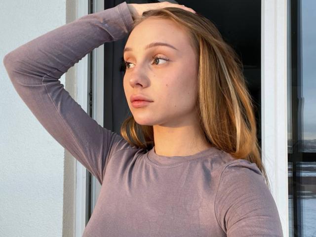 SandraBay - Live porn &amp; sex cam - 25216101