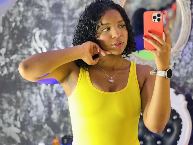 LisaMendez - Live porno og sexkamera - 25217973